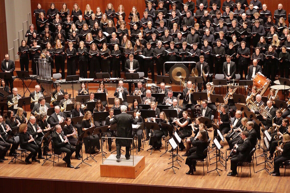 Große Klänge im Konzerthaus: Freiburg erlebt mit den „Carmina Burana