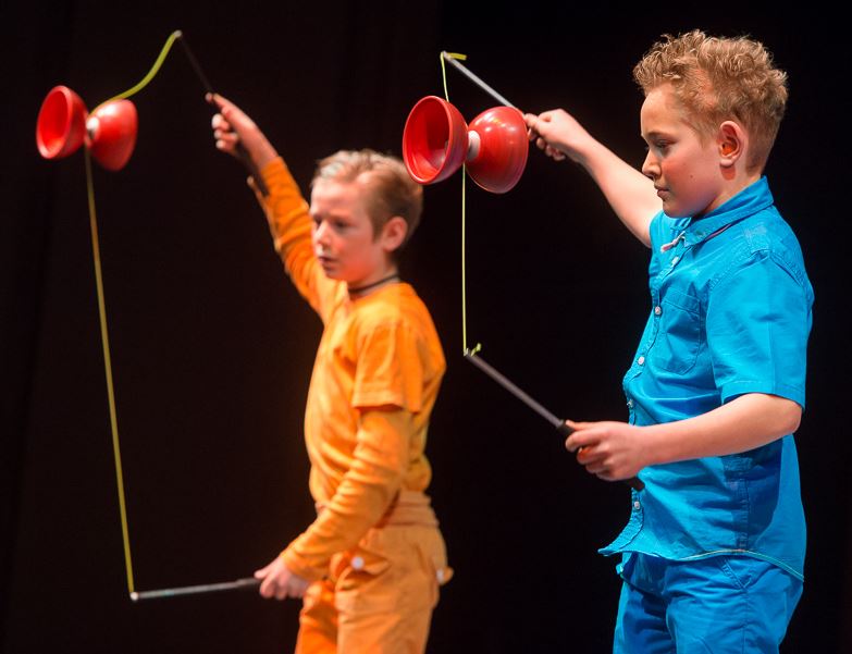 Circus Harlekin Theater Freiburg 2016 02