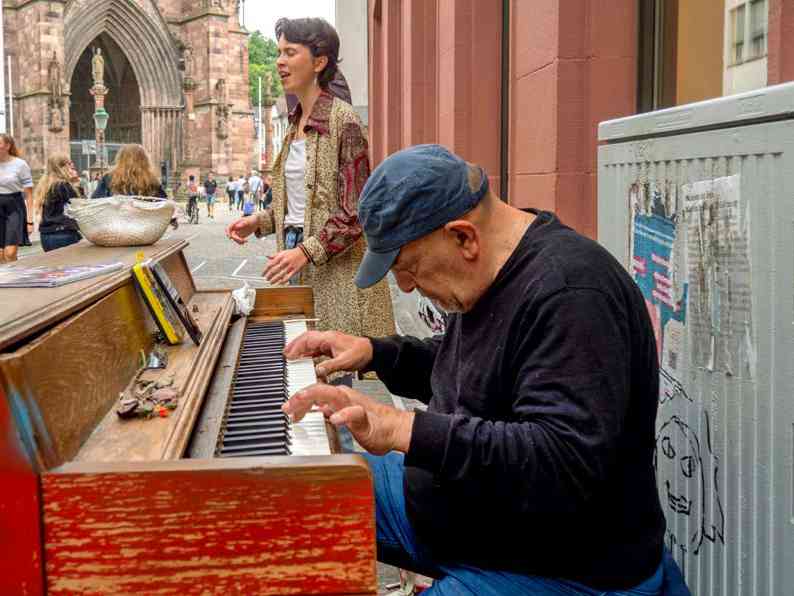 KalenderFreiburg2022Glyzinie
