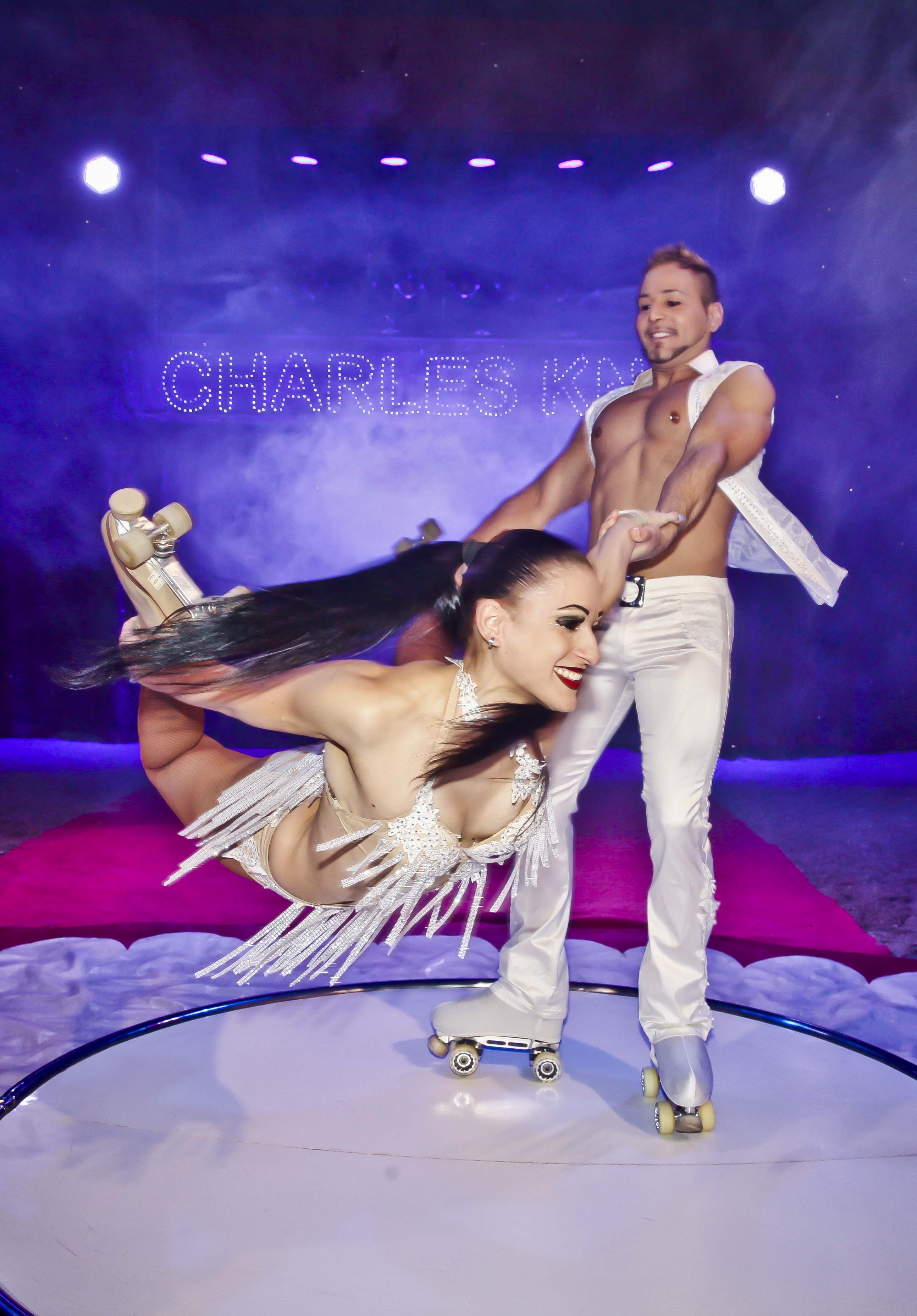 Rollschuartistik Duo Medini 3