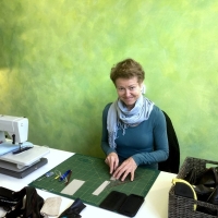 Creative Mornings "Layer": Barbara Ibo erzählt über ihre Upcycling WERTstatt.