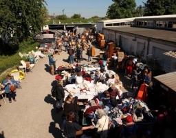 Die-Oltmanns-Freiburg-Flohmarkt.jpeg