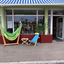 Mittel (Gea-Freiburg-Schuhe-Laden-Gauchstr).jpeg